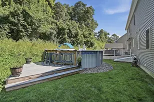 176 Southold Rd, Auburn, MA 01501 - Photo 32