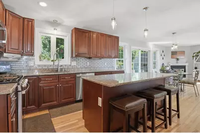 176 Southold Road, Auburn, MA 01501 - Photo 6