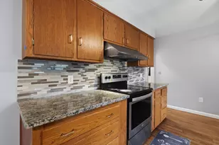 16 Providence St, Fitchburg, MA 01420 - Photo 8