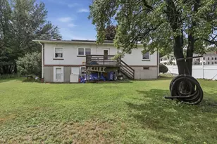 16 Providence St, Fitchburg, MA 01420 - Photo 34