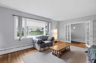 16 Providence St, Fitchburg, MA 01420 - Photo 4