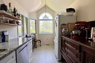 12 Birchwood Ln, Hopkinton, MA 01748 - Photo 6