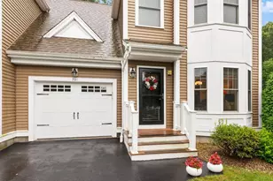 701 Crystal Way, Bellingham, MA 02019 - Photo 2