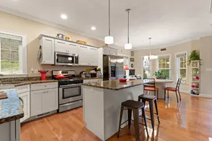 701 Crystal Way, Bellingham, MA 02019 - Photo 8