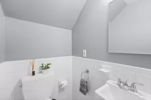 28 Lawrence St, Danvers, MA 01923 - Photo 24