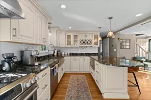 28 Lawrence St, Danvers, MA 01923 - Photo 4