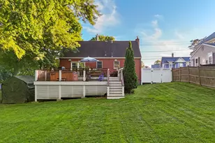 28 Lawrence St, Danvers, MA 01923 - Photo 36