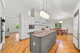 25 Laxfield Rd, Weston, MA 02493 - Photo 14