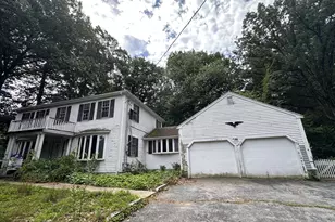 4 Windsor St, Chelmsford, MA 01824 - Photo 1