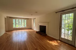 4 Windsor St, Chelmsford, MA 01824 - Photo 4