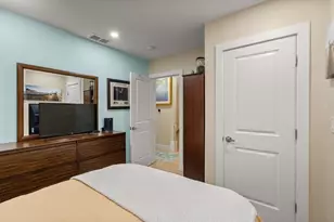 14 Brook Ave, Waltham, MA 02453 - Photo 12