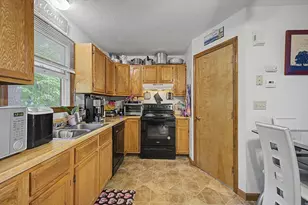 58-60 Beverly Ln, Springfield, MA 01151 - Photo 24