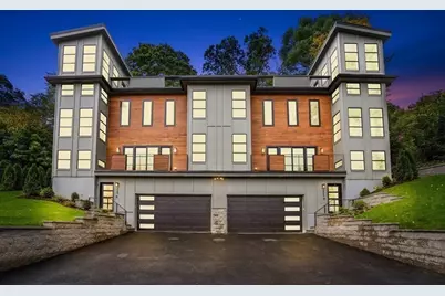 222 Austin St #222, Newton, MA 02465 - Photo 14