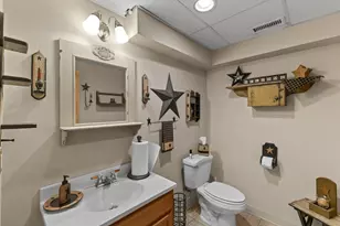 10 Fairfield Dr, Dudley, MA 01571 - Photo 34
