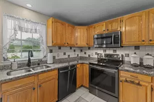 10 Fairfield Dr, Dudley, MA 01571 - Photo 16
