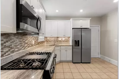 663 Fellsway #1, Medford, MA 02155 - Photo 8
