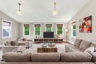 13 Welsh St, Malden, MA 02148 - Photo 6