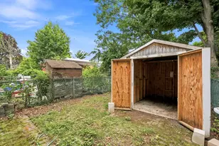 10 Freeman St, North Attleboro, MA 02763 - Photo 32