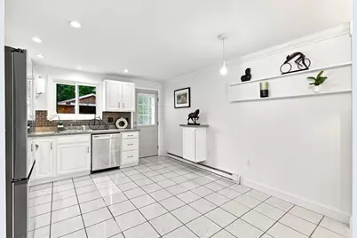 10 Freeman St #2, North Attleboro, MA 02763 - Photo 4