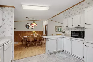 33 Bayberry Dr, Gardner, MA 01440 - Photo 4