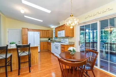 307 Green, Middleborough, MA 02346 - Photo 4