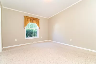 307 Green, Middleborough, MA 02346 - Photo 18