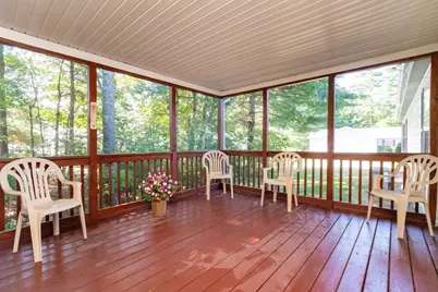 307 Green, Middleborough, MA 02346 - Photo 32