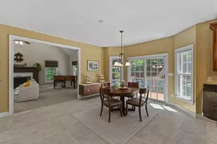 8 Karen Ln, Milford, MA 01757 - Photo 8
