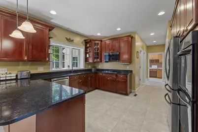 8 Karen Ln, Milford, MA 01757 - Photo 6