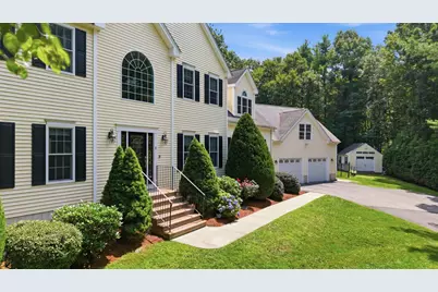 8 Karen Ln, Milford, MA 01757 - Photo 2