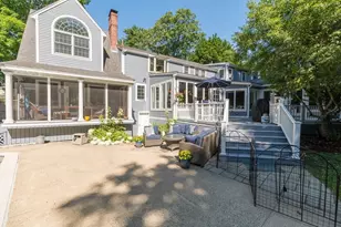 2 Horseshoe Ln, Hamilton, MA 01982 - Photo 8