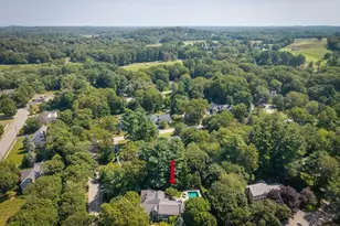 2 Horseshoe Ln, Hamilton, MA 01982 - Photo 4