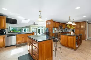 2 Horseshoe Ln, Hamilton, MA 01982 - Photo 14