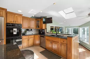 2 Horseshoe Ln, Hamilton, MA 01982 - Photo 16