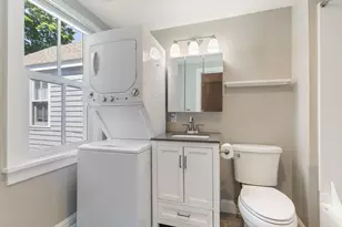 69 North St, Hingham, MA 02043 - Photo 10