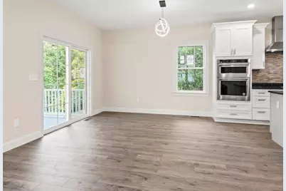 132 Barrington Rd, Longmeadow, MA 01106 - Photo 12