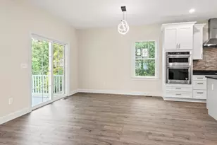 132 Barrington Rd, Longmeadow, MA 01106 - Photo 12