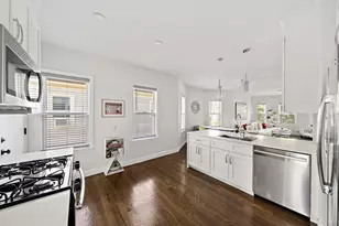 27 Whitten St, Boston, MA 02122 - Photo 4