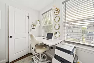 27 Whitten St, Boston, MA 02122 - Photo 18