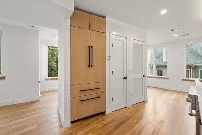 58 Kent #U304, Brookline, MA 02445 - Photo 4