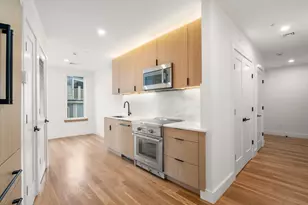 58 Kent, Brookline, MA 02445 - Photo 2