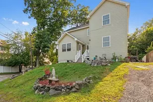 47 Pine Hill Rd, Worcester, MA 01604 - Photo 1
