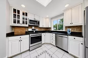 26 Townsend Ave, Braintree, MA 02184 - Photo 16