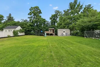 26 Townsend Ave, Braintree, MA 02184 - Photo 36
