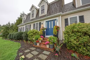 25 Autumn Rd, Wrentham, MA 02093 - Photo 2