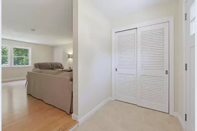 71 Carpenter Rd, Walpole, MA 02081 - Photo 4