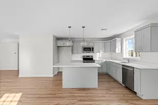 393 Court St, Plymouth, MA 02360 - Photo 2