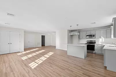 393 Court St #5, Plymouth, MA 02360 - Photo 8