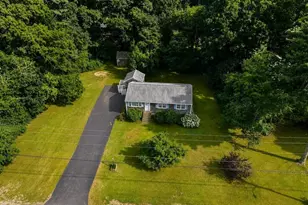 62 Purchase St, Carver, MA 02330 - Photo 4