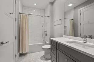 621 E 1st St, Boston, MA 02127 - Photo 10